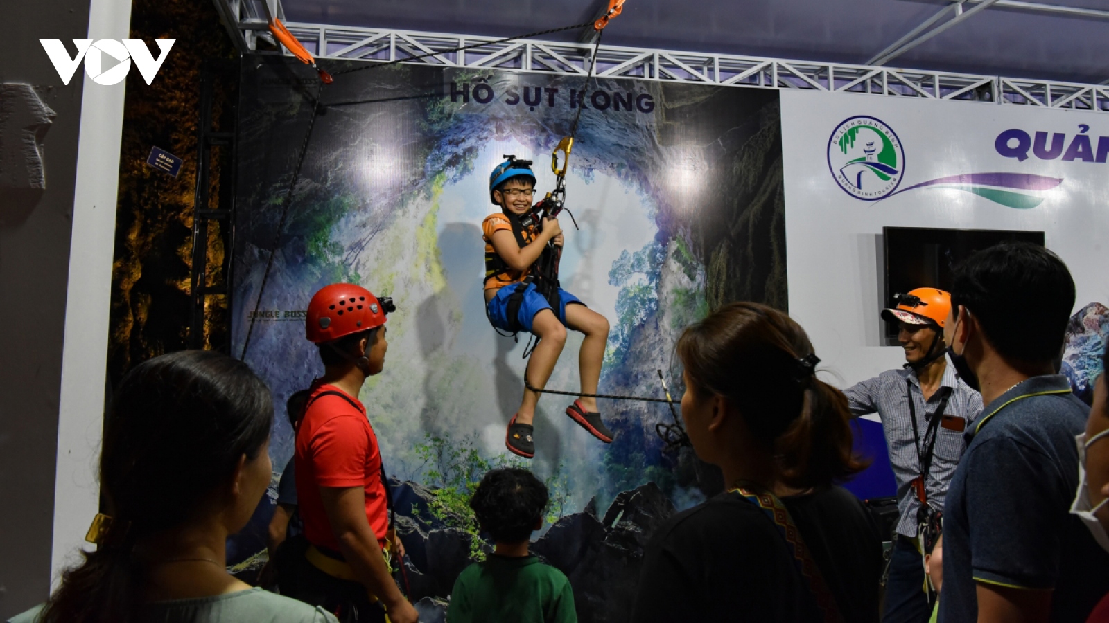 Crowds flock to Hanoi culinary and tourism festival 2021